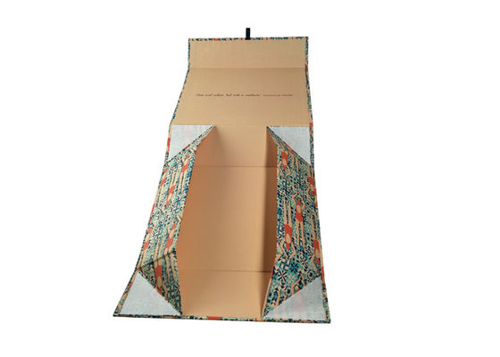 Good price Fancy Full Color Collapsible Gift Boxes , Boutique Birthday Present Bags online